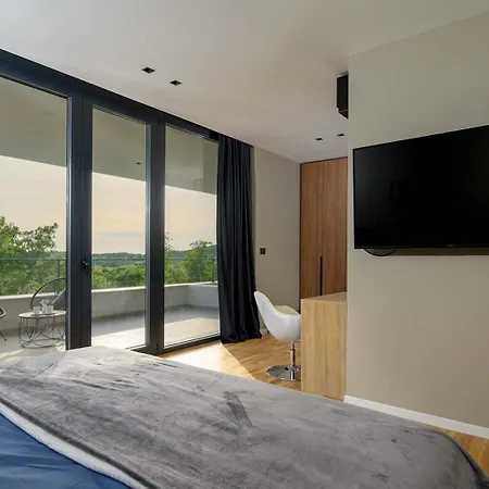 She Luxury * Boskari