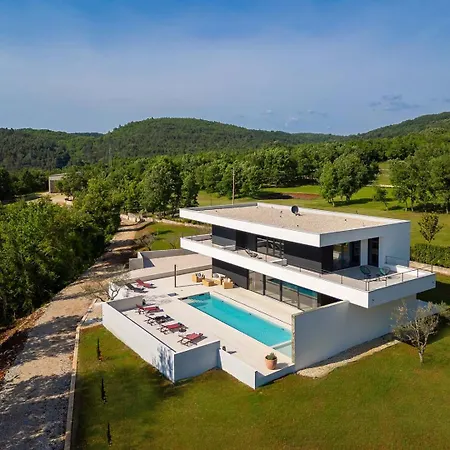 She Luxury Villa Boskari