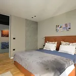 She Luxury Вилла