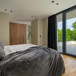 Вилла She Luxury