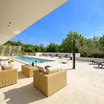 She Luxury *