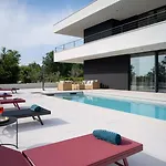 Вилла She Luxury