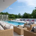 Вилла She Luxury *