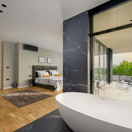 She Luxury Boškari