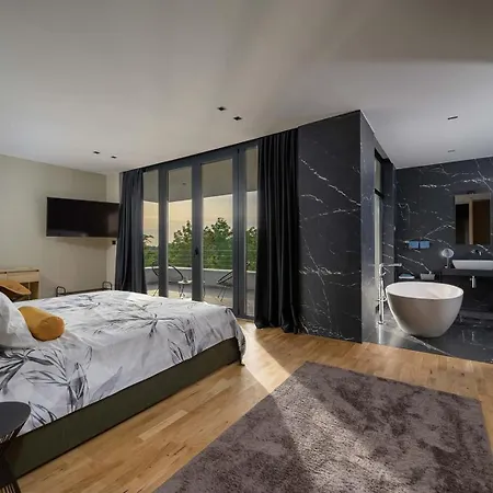 Villa She Luxury *