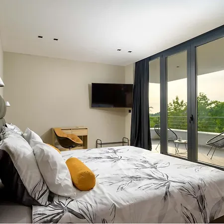 She Luxury * Boskari