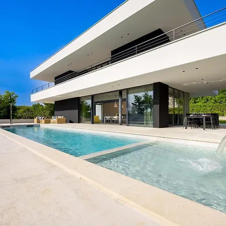 Villa She Luxury *