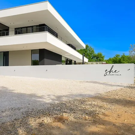 Вилла She Luxury Boskari
