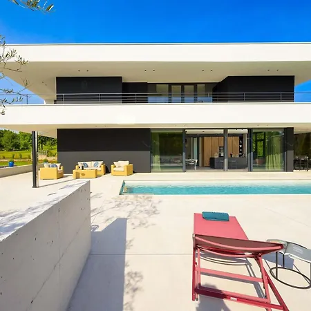Villa She Luxury *