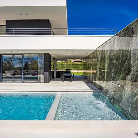 Villa She Luxury *