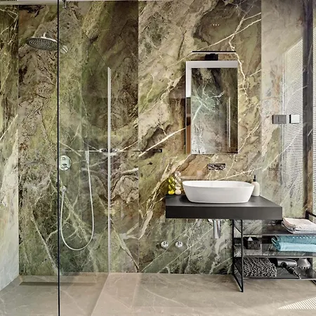 Vila She Luxury
