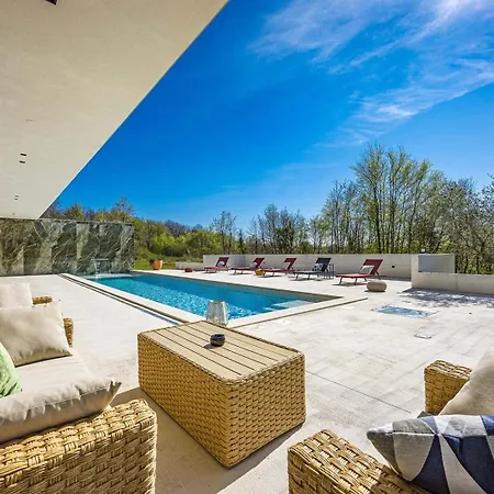 Villa She Luxury *